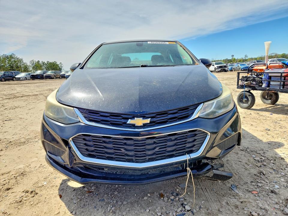 46569356 :رقم المزاد ، 1G1BE5SM5H7181664 vin ، 2017 Chevrolet Cruze مزاد بيع