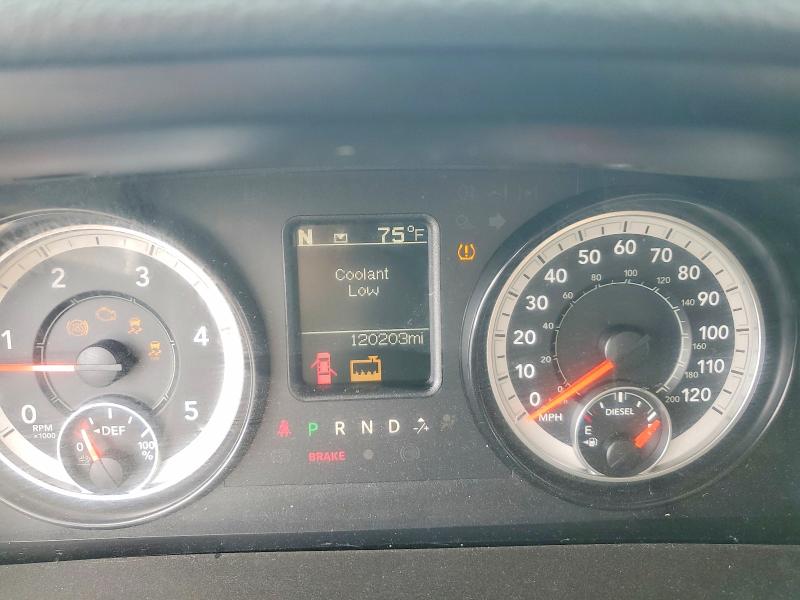 47469876 :رقم المزاد ، 3C6UR5HLXHG663173 vin ، 2017 Ram 2500 مزاد بيع