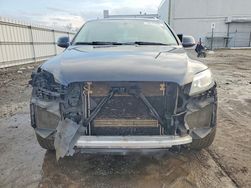 79245935 :رقم المزاد ، WA1LGAFEXFD025243 vin ، 2015 Audi Q7 مزاد بيع