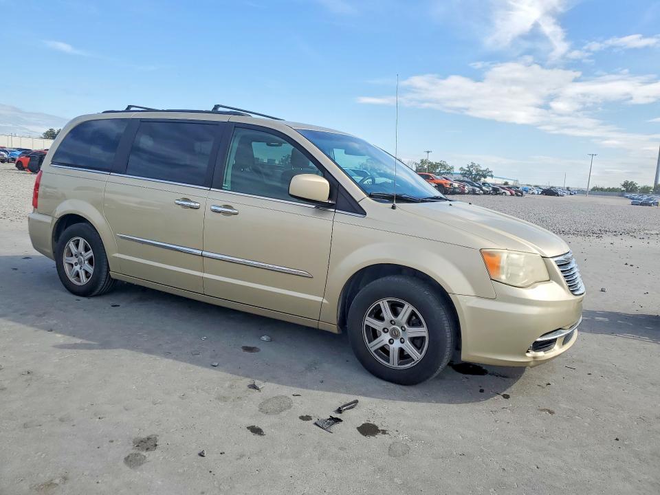 Auction sale of the 2011 Chrysler Town & Country, vin: 2A4RR5DG3BR665320, lot number: 47027226