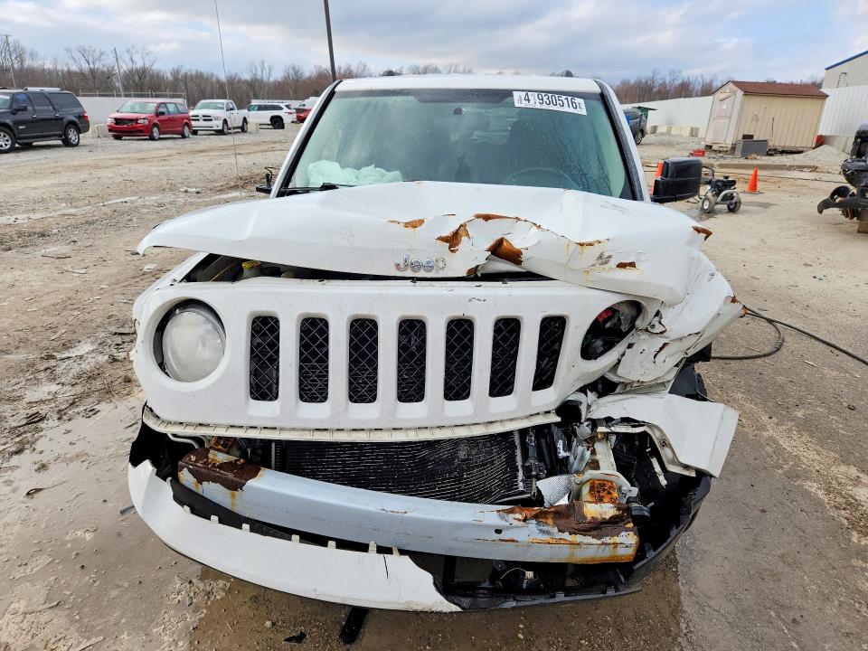 41930516 :رقم المزاد ، 1J4NT1GB6BD241576 vin ، 2011 Jeep Patriot مزاد بيع