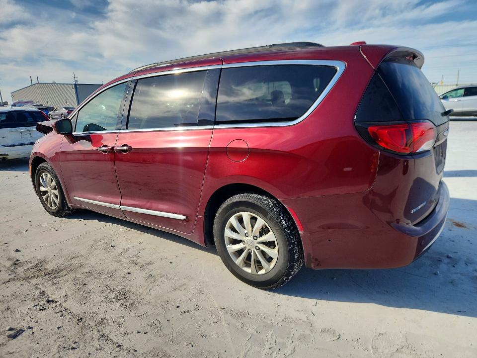 Продажа на аукционе авто 2017 Chrysler Pacifica, vin: 2C4RC1BG1HR762558, номер лота: 79671365