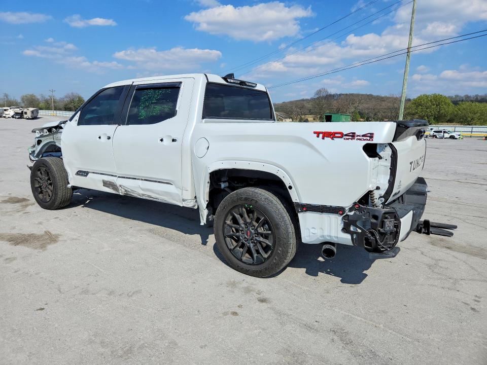 Продажа на аукционе авто 2025 Toyota Tundra, vin: 5TFWA5DB3SX288073, номер лота: 46936336