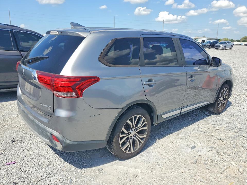 Продаж на аукціоні авто 2018 Mitsubishi Outlander, vin: JA4AD3A35JZ017435, номер лоту: 41961536
