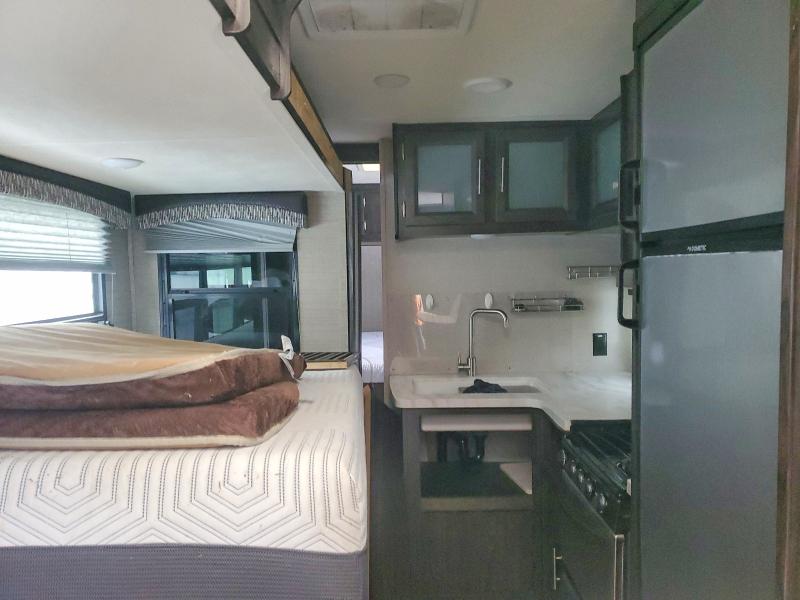Продажа на аукционе авто 2018 Dutchman Kodiak, vin: 4YDT2852XJJ973928, номер лота: 76267185