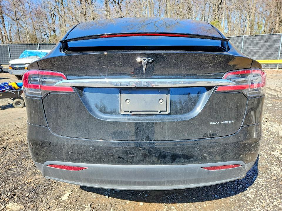 Продажа на аукционе авто 2019 Tesla Model X, vin: 5YJXCBE2XKF180202, номер лота: 46859316