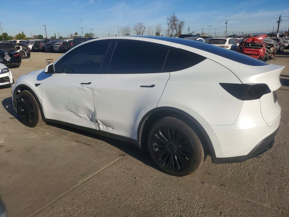 Продажа на аукционе авто 2023 Tesla Model Y, vin: 7SAYGDEE2PA041364, номер лота: 46134236