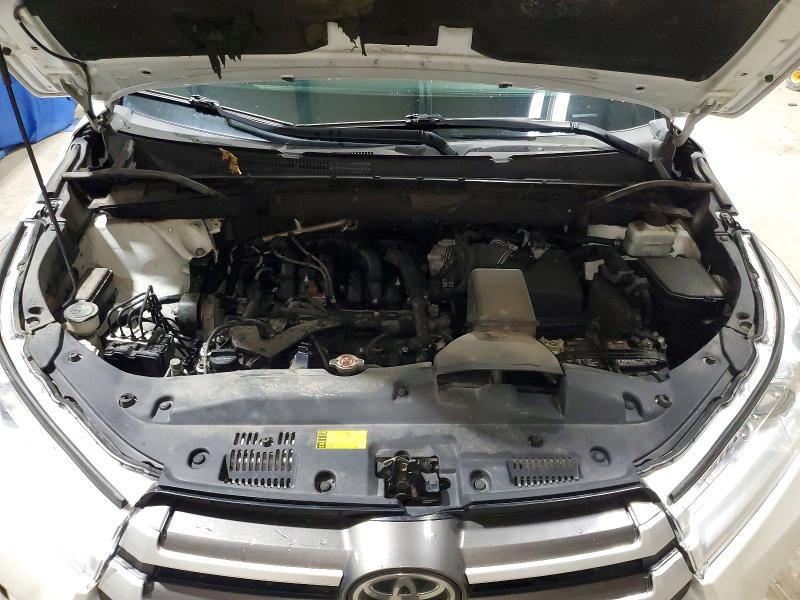 Продажа на аукционе авто 2019 Toyota Highlander, vin: 5TDJZRFH4KS598136, номер лота: 79659965
