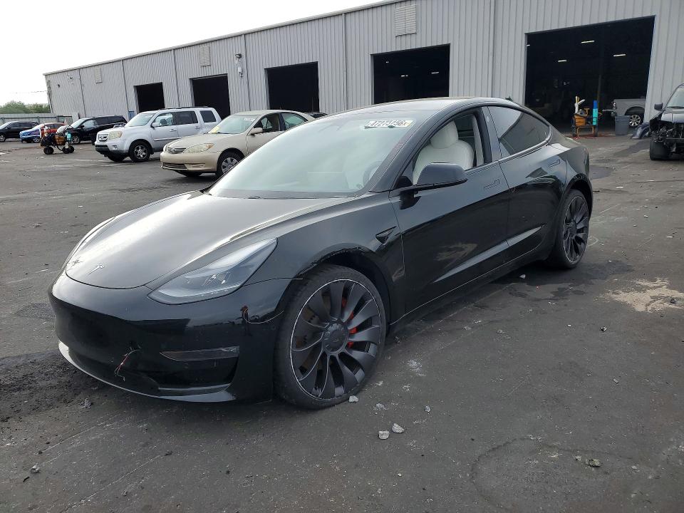47273156 :رقم المزاد ، 5YJ3E1EC7MF025296 vin ، 2021 Tesla Model 3 مزاد بيع
