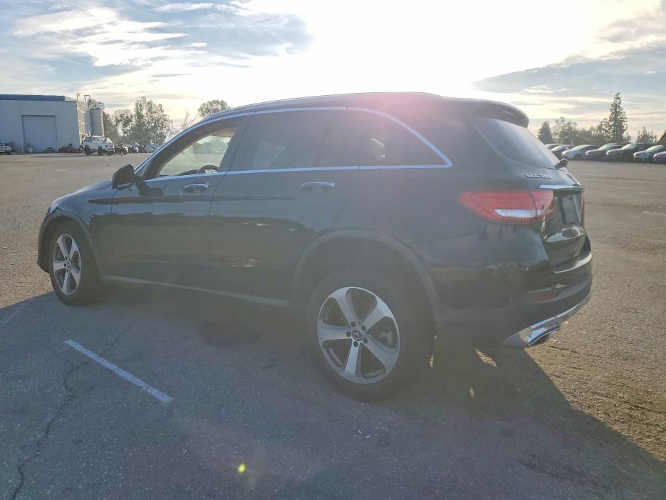 2018 Mercedes-benz Glc მანქანა იყიდება აუქციონზე, vin: WDC0G4JB5JV051852, აუქციონის ნომერი: 79445055