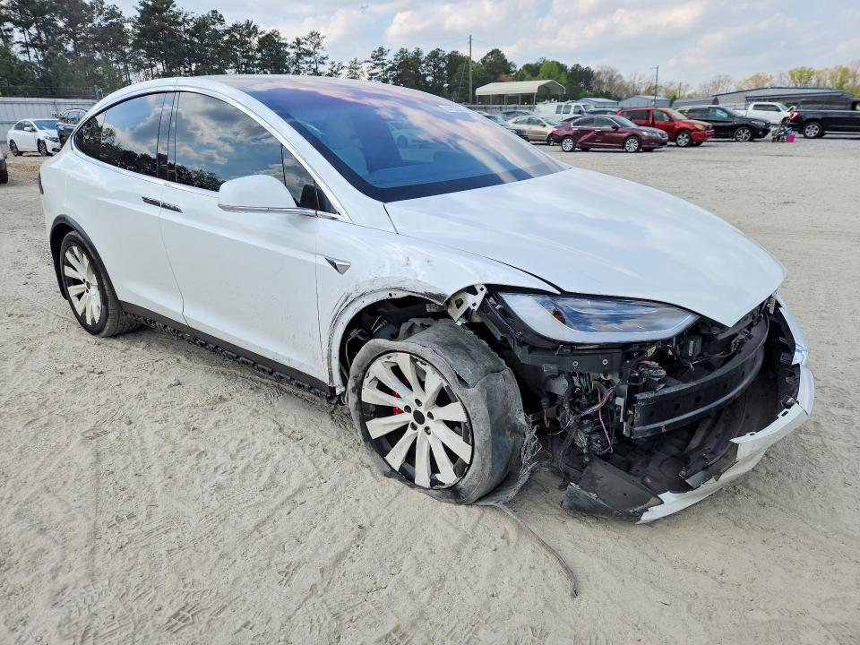Продаж на аукціоні авто 2016 Tesla Model X, vin: 5YJXCBE45GF028322, номер лоту: 47823996