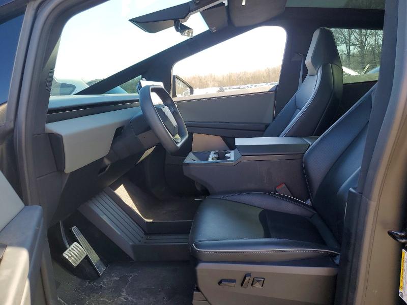 41796926 :رقم المزاد ، 7G2CEHED7SA074507 vin ، 2025 Tesla Cybertruck مزاد بيع