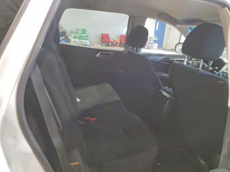 47823756 :رقم المزاد ، 5N1AR2MM3FC645781 vin ، 2015 Nissan Pathfinder مزاد بيع