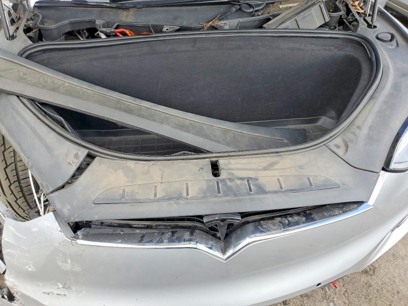 2018 Tesla Model X მანქანა იყიდება აუქციონზე, vin: 5YJXCBE43JF127275, აუქციონის ნომერი: 79839895