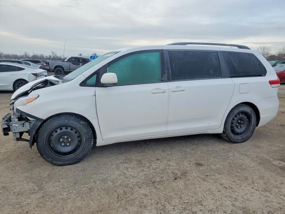 Продаж на аукціоні авто 2012 Toyota Sienna, vin: 5TDKK3DC4CS203659, номер лоту: 46668656
