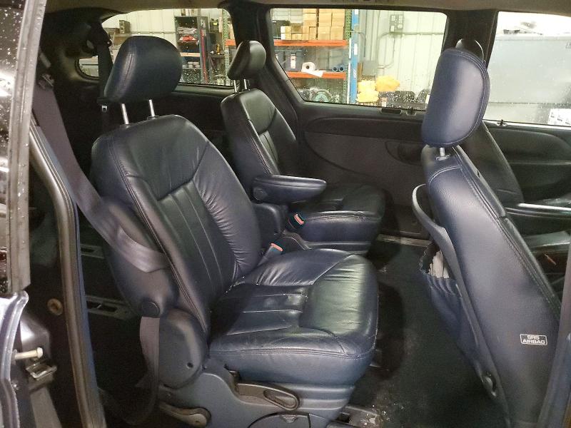 Продажа на аукционе авто 2001 Chrysler Town & Country, vin: 2C8GP54L81R250068, номер лота: 47392216