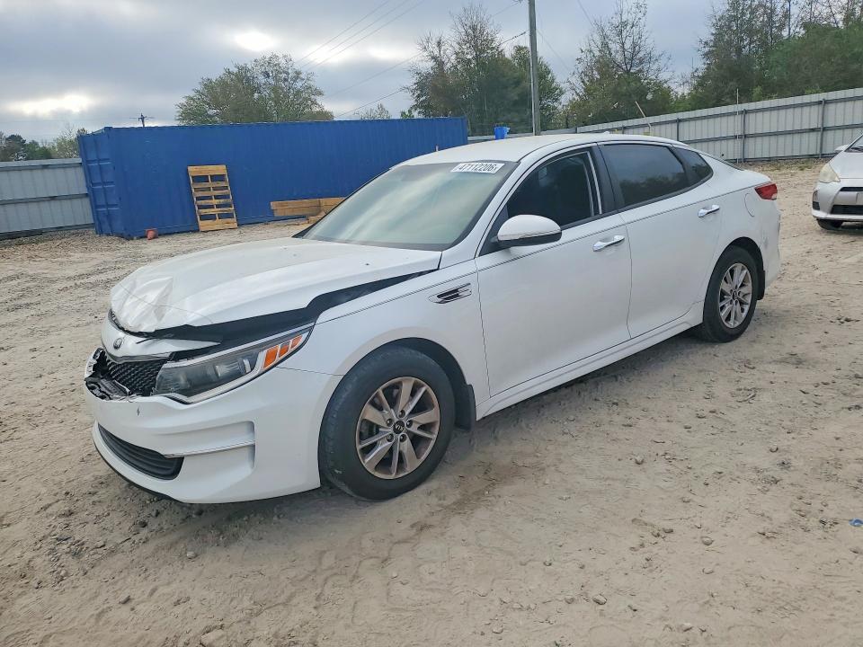 Auction sale of the 2017 Kia Optima, vin: 5XXGT4L37HG158154, lot number: 47112206