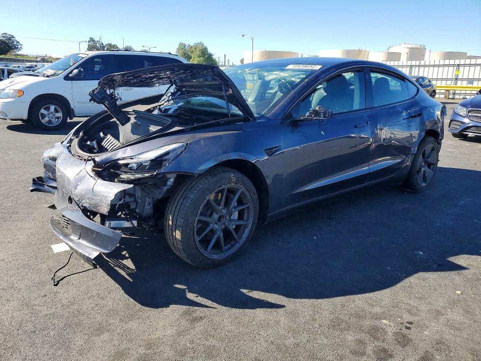 Продаж на аукціоні авто 2023 Tesla Model 3, vin: 5YJ3E1EA0PF687904, номер лоту: 79939655