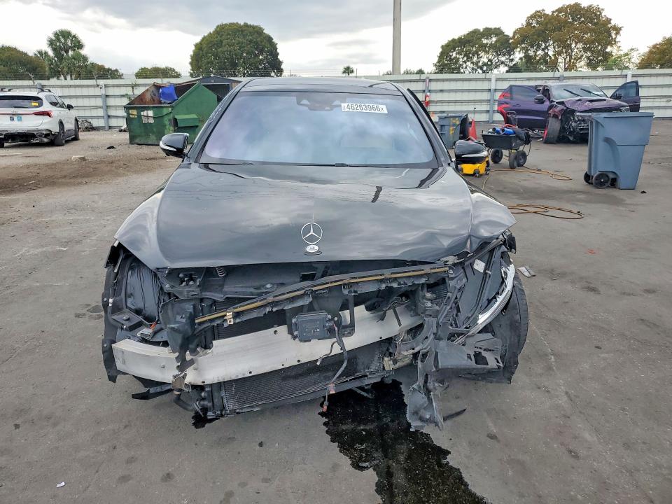 46263966 :رقم المزاد ، WDDUG6GB8JA352218 vin ، 2018 Mercedes-benz S مزاد بيع