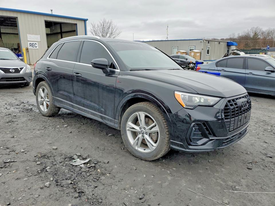 79887355 :رقم المزاد ، WA1DECF30L1117575 vin ، 2020 Audi Q3 مزاد بيع