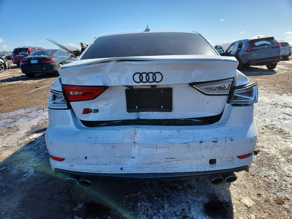 45972676 :رقم المزاد ، WAUB1GFF1G1118067 vin ، 2016 Audi S3 مزاد بيع