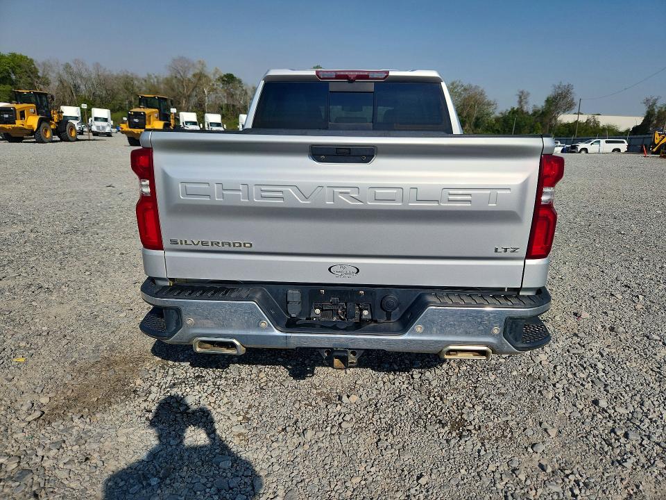 47064746 :رقم المزاد ، 1GCUYGED7MZ381751 vin ، 2021 Chevrolet Silverado مزاد بيع