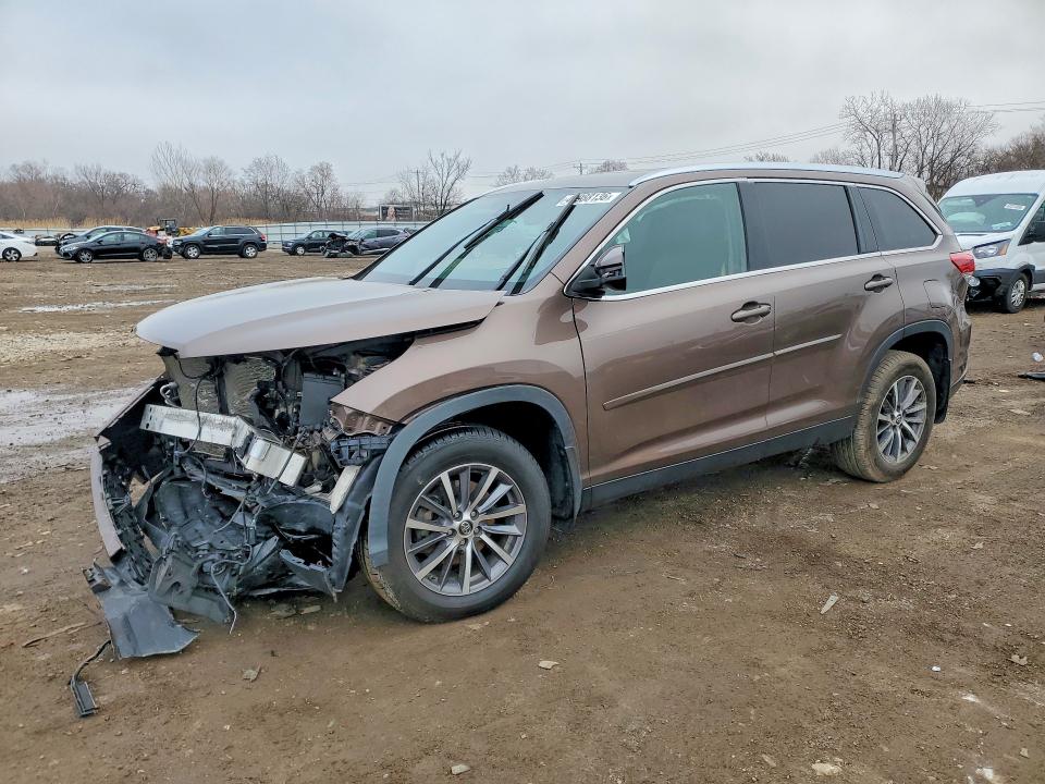 41988136 :رقم المزاد ، 5TDJZRFH6KS973881 vin ، 2019 Toyota Highlander مزاد بيع