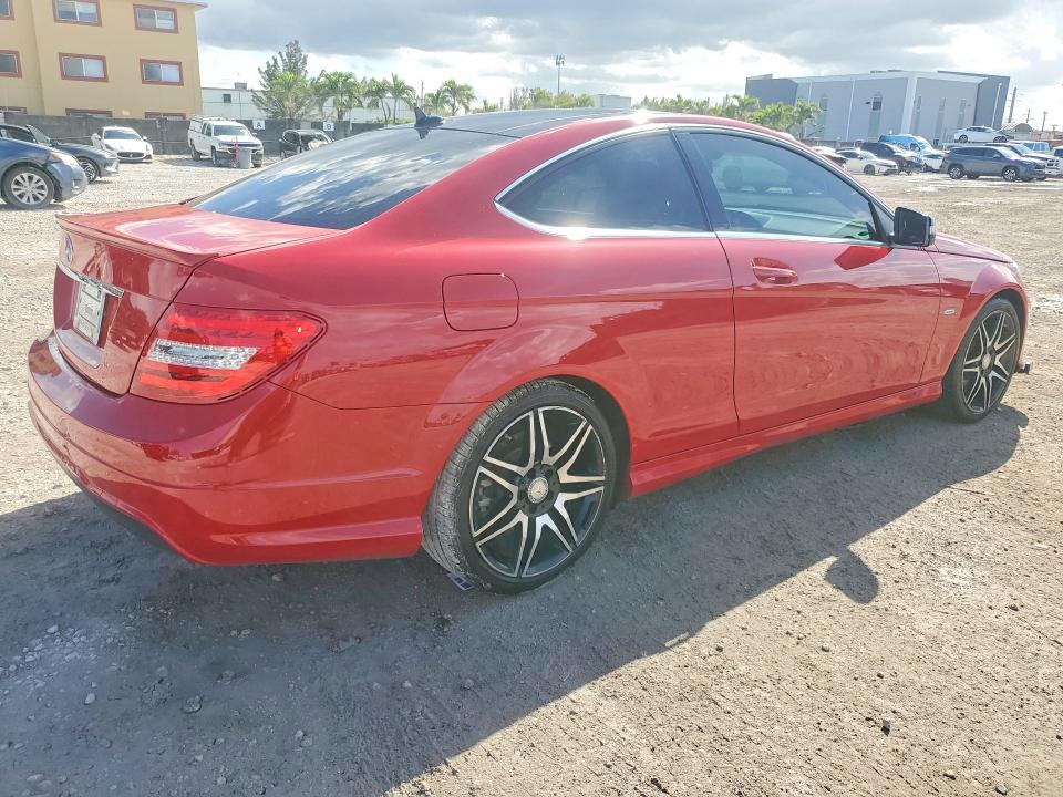 Продаж на аукціоні авто 2014 Mercedes-benz C, vin: WDDGJ4HB9EG265805, номер лоту: 46099206