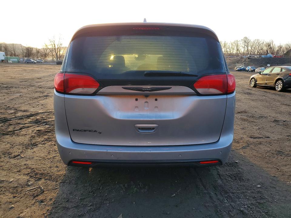 46410286 :رقم المزاد ، 2C4RC1BG4LR173450 vin ، 2020 Chrysler Pacifica مزاد بيع