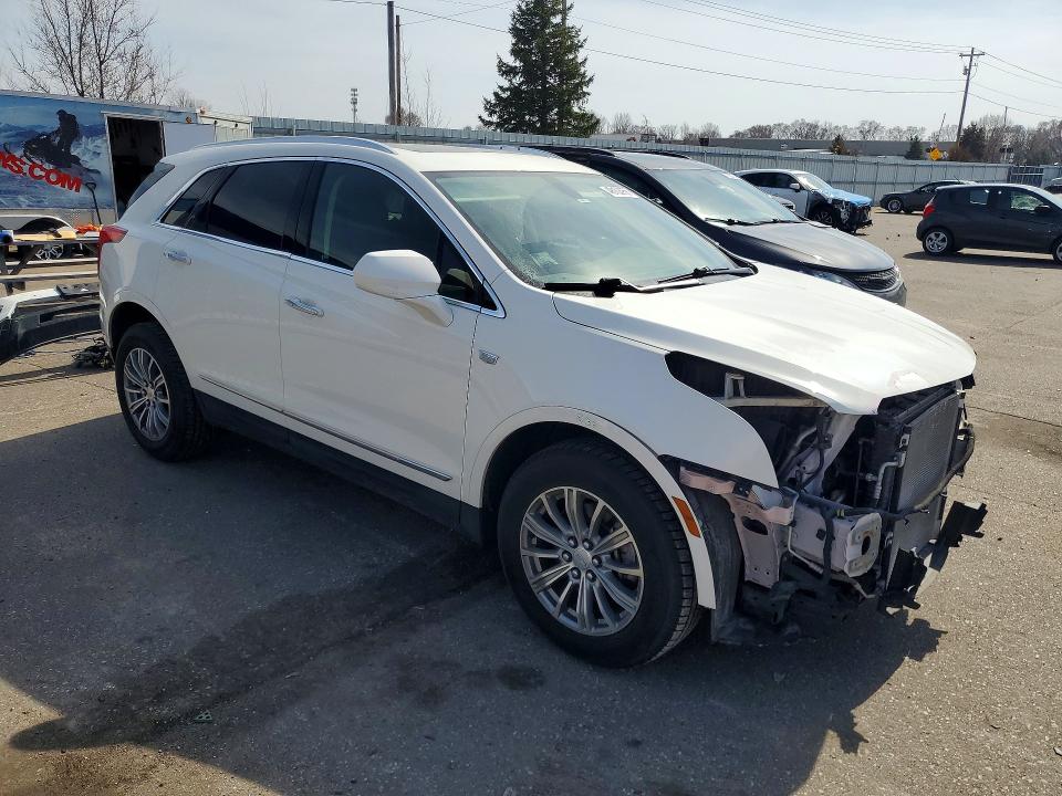48103956 :رقم المزاد ، 1GYKNDRS9HZ154455 vin ، 2017 Cadillac Xt5 مزاد بيع