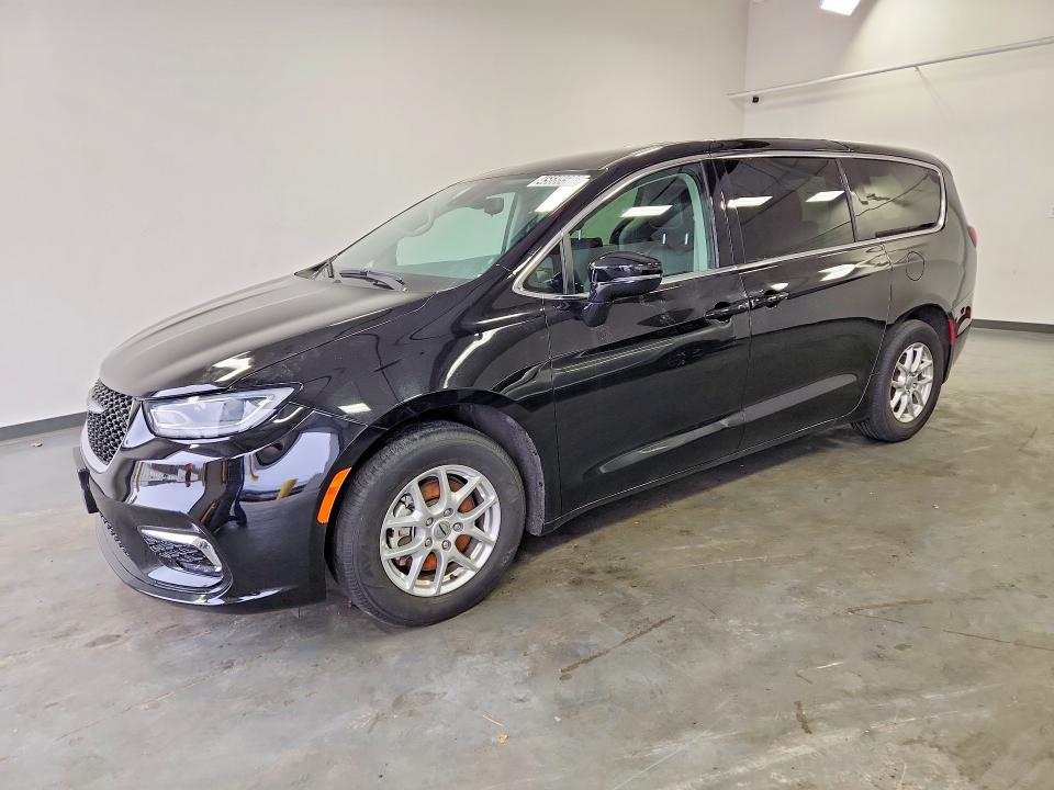 Auction sale of the 2024 Chrysler Pacifica, vin: 2C4RC1BG7RR171538, lot number: 45688586