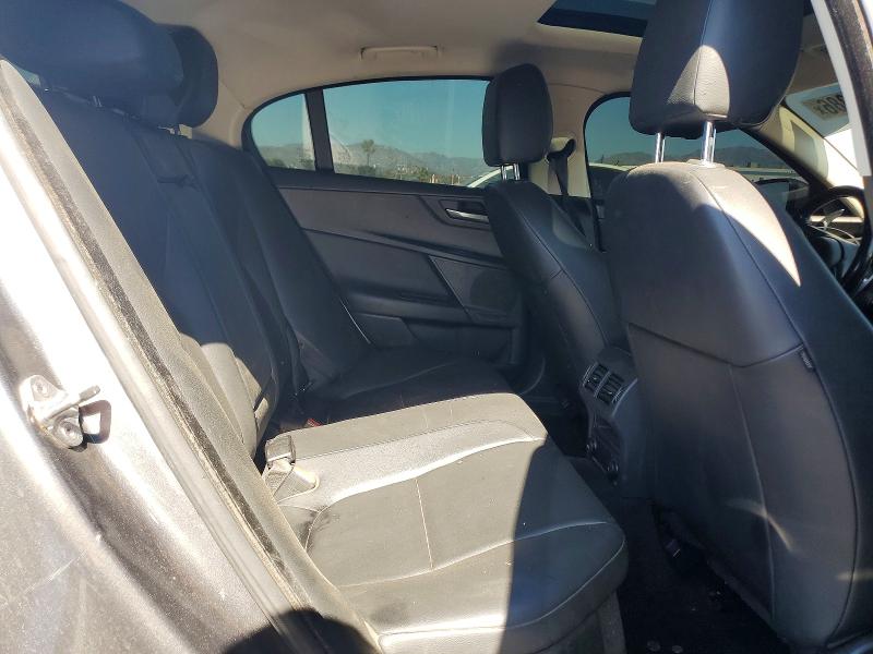 46833886 :رقم المزاد ، SAJAD4BG1HA965841 vin ، 2017 Jaguar Xe مزاد بيع