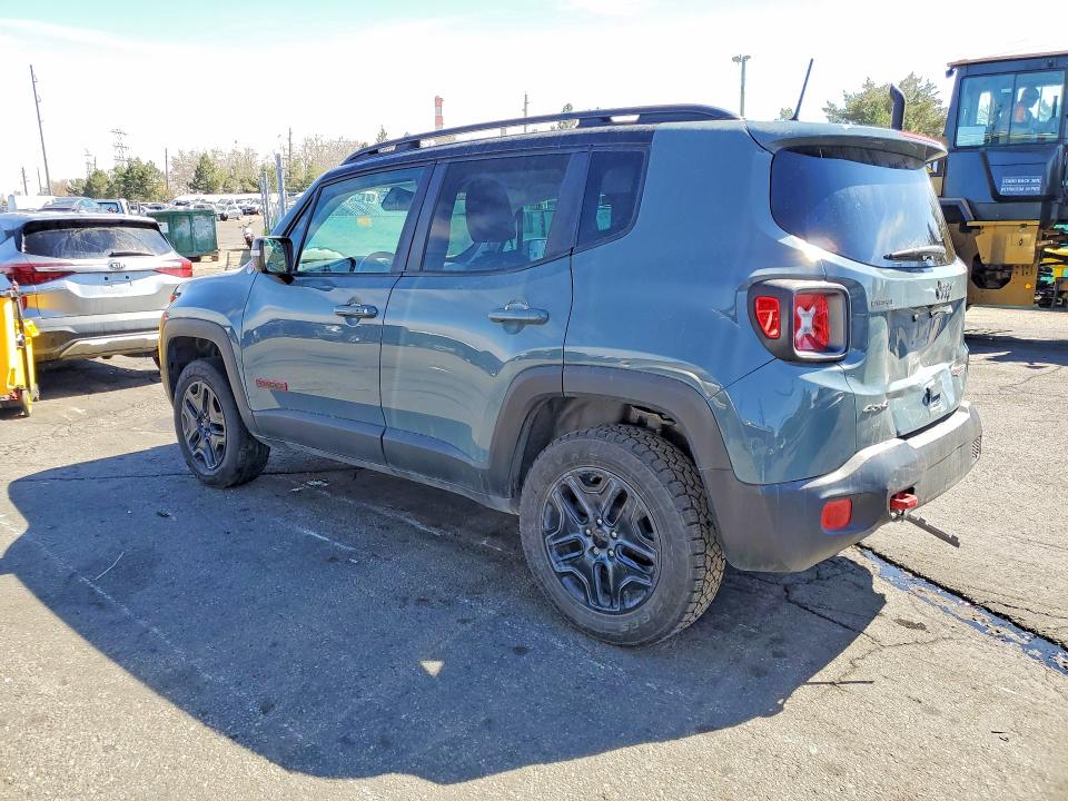 46313086 :رقم المزاد ، ZACCJBCB7JPG81109 vin ، 2018 Jeep Renegade مزاد بيع