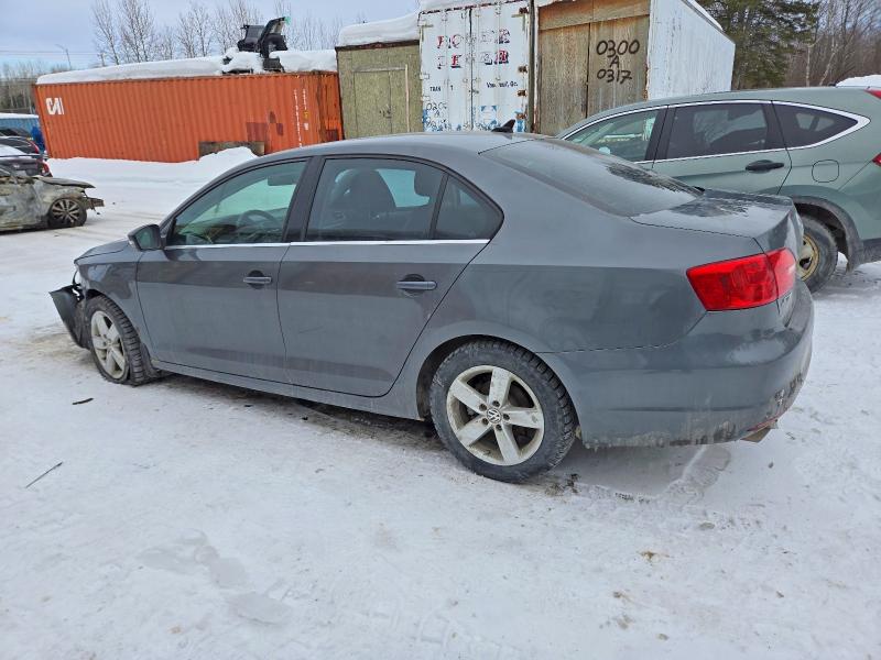 76109305 :رقم المزاد ، 3VWL07AJ1EM310978 vin ، 2014 Volkswagen Jetta مزاد بيع