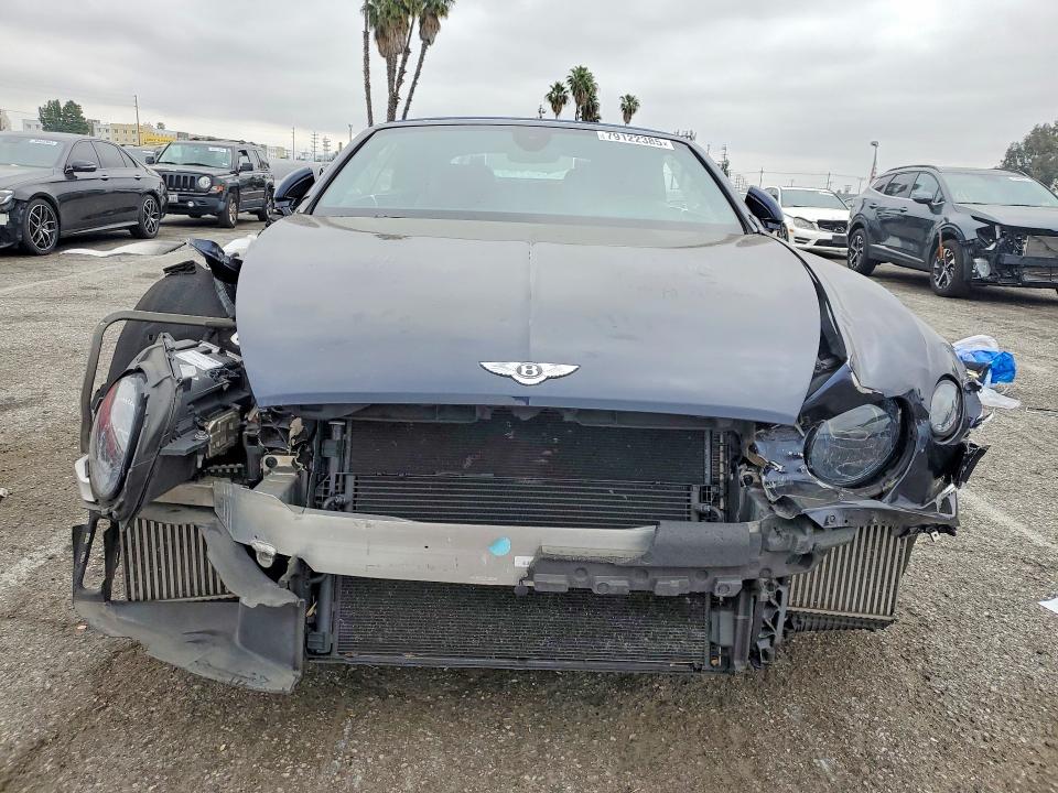 79122385 :رقم المزاد ، SCBDB4ZG3MC088729 vin ، 2021 Bentley Continental مزاد بيع