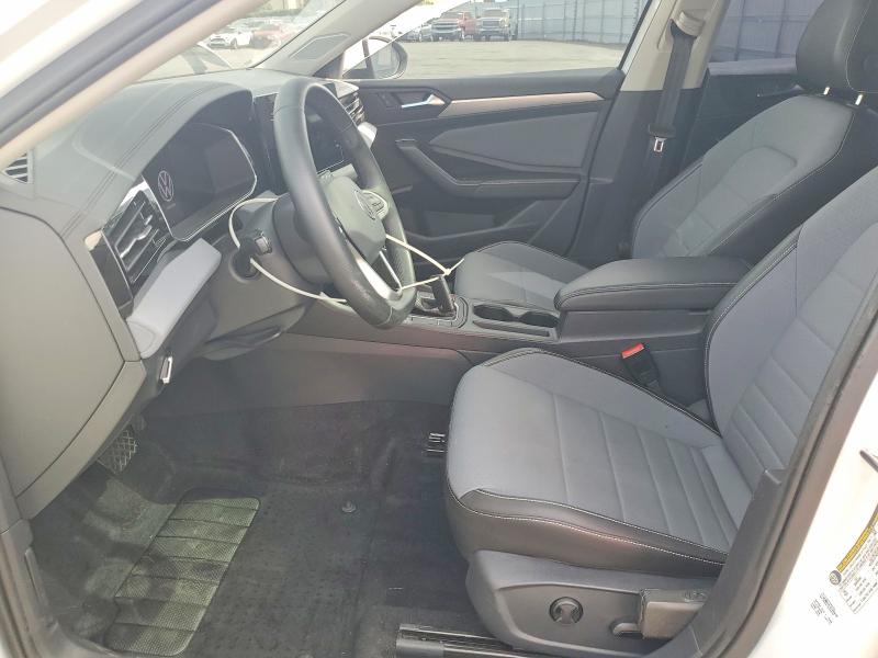 Продажа на аукционе авто 2025 Volkswagen Jetta, vin: 3VW7X7BU3SM035633, номер лота: 47918516