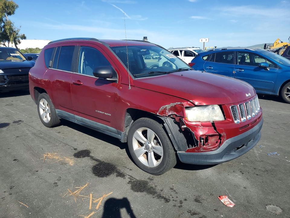 46056326 :رقم المزاد ، 1J4NT1FB0BD146755 vin ، 2011 Jeep Compass مزاد بيع