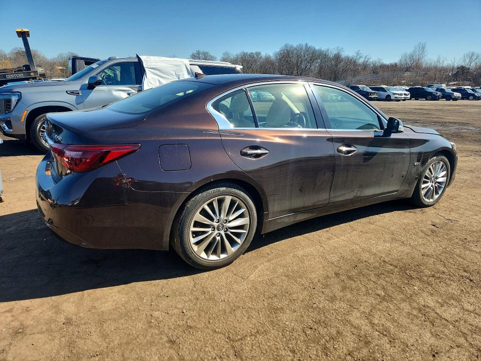 41987716 :رقم المزاد ، JN1EV7AR4JM431029 vin ، 2018 Infiniti Q50 مزاد بيع