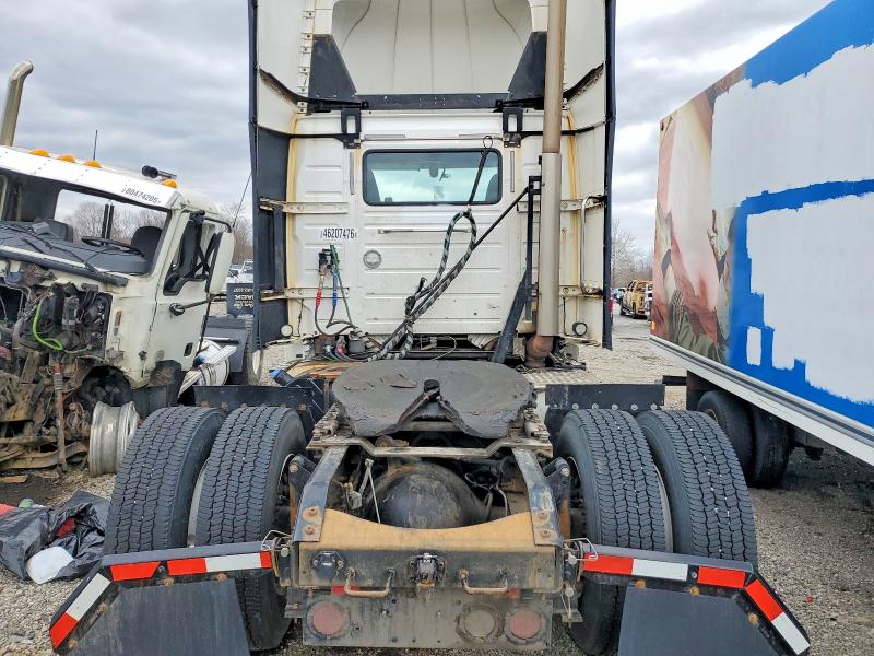 46207476 :رقم المزاد ، 4V4N39TG0JN892592 vin ، 2018 Volvo Vn مزاد بيع