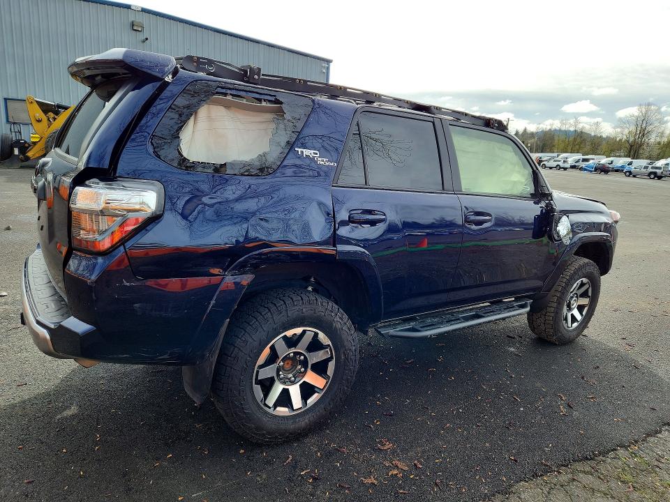48131696 :رقم المزاد ، JTERU5JR5R6235781 vin ، 2024 Toyota 4runner مزاد بيع