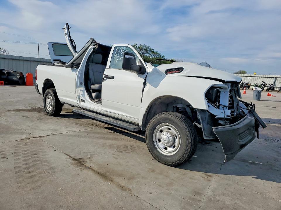 47178036 :رقم المزاد ، 3C6UR5HJ7RG378012 vin ، 2024 Ram 2500 مزاد بيع