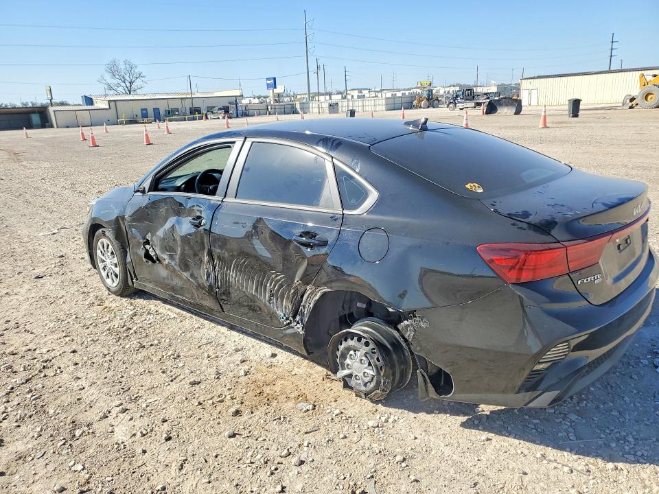 46094036 :رقم المزاد ، 3KPF24AD2RE801529 vin ، 2024 Kia Forte مزاد بيع