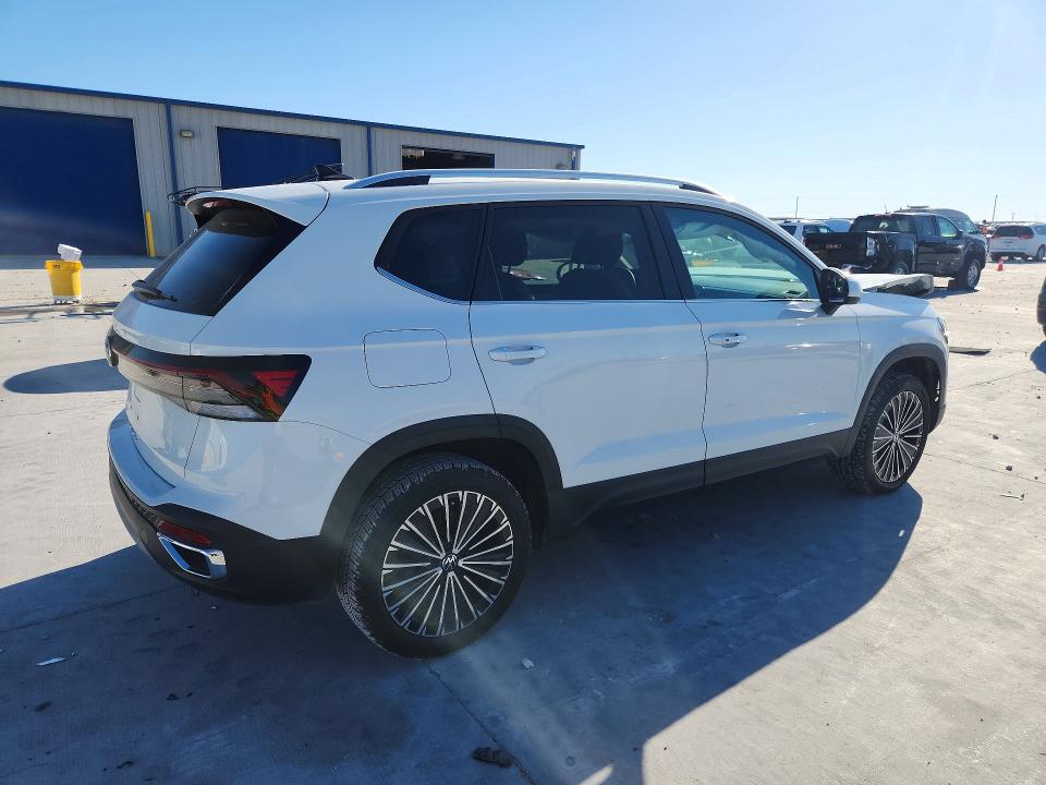 Продажа на аукционе авто 2025 Volkswagen Taos, vin: 3VVSC7B23SM062310, номер лота: 46679026