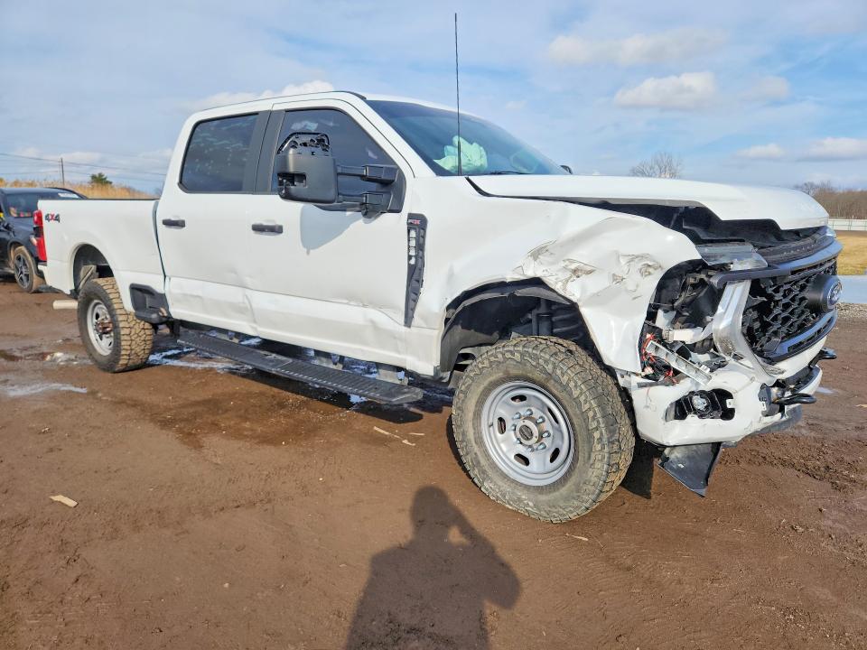 41895486 :رقم المزاد ، 1FT8W2BN7REC58084 vin ، 2024 Ford F250 مزاد بيع