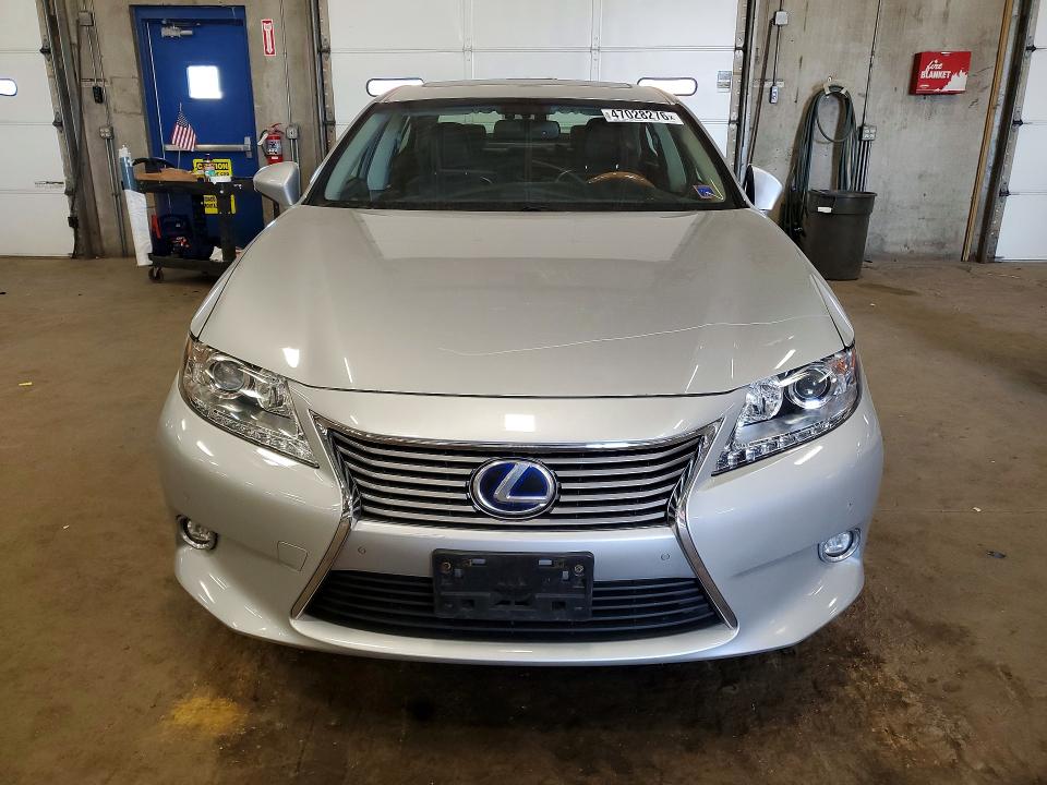 Продажа на аукционе авто 2014 Lexus Es 300h, vin: JTHBW1GG4E2057649, номер лота: 47028276
