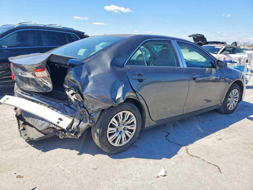 46229706 :رقم المزاد ، 4T1BF1FK3EU854613 vin ، 2014 Toyota Camry مزاد بيع