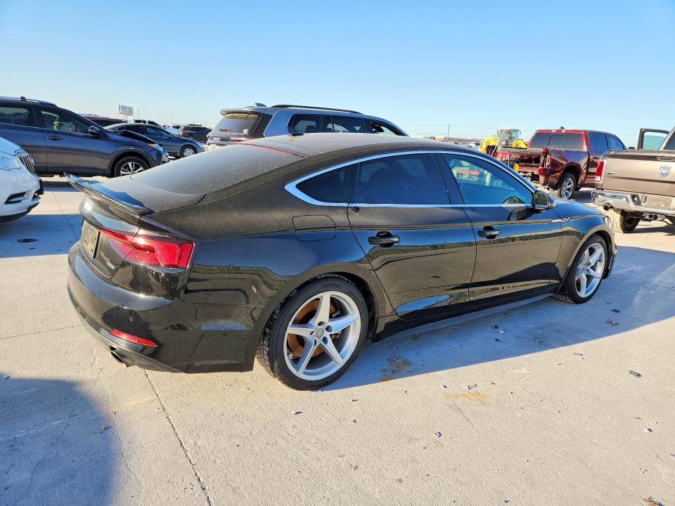 Продажа на аукционе авто 2019 Audi A5, vin: WAUENCF50KA028693, номер лота: 46631236