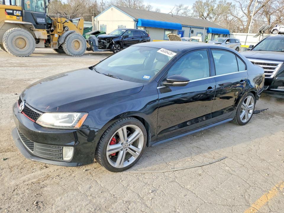 46086426 :رقم المزاد ، 3VW4T7AJXFM300835 vin ، 2015 Volkswagen Jetta مزاد بيع