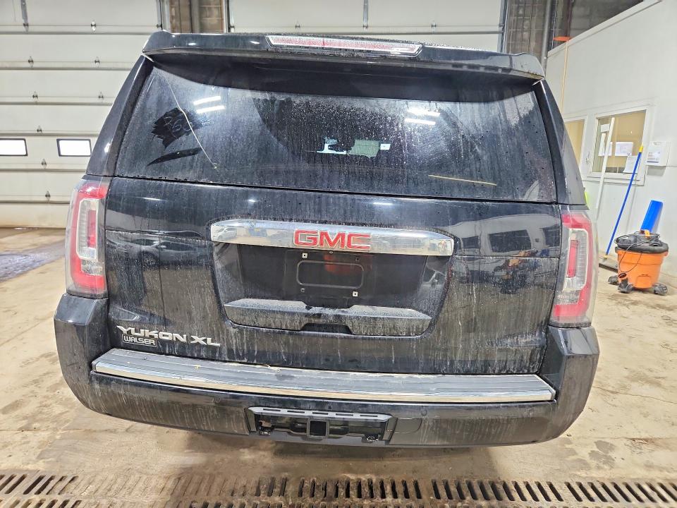 Продаж на аукціоні авто 2018 Gmc Yukon Xl, vin: 1GKS2HKJ2JR235153, номер лоту: 41782546