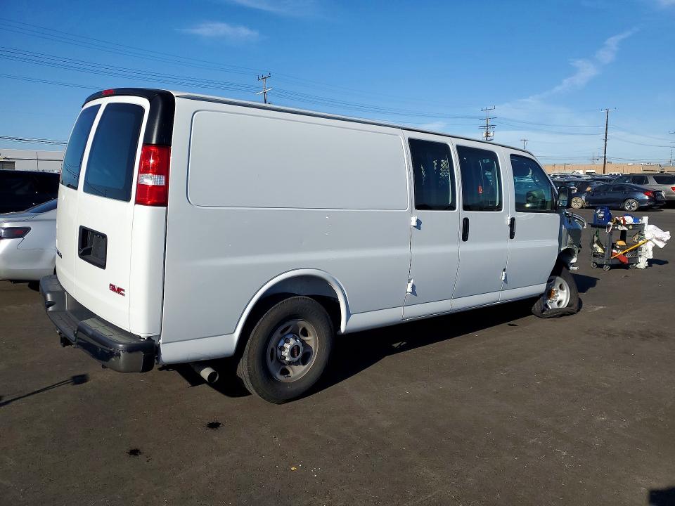 77783625 :رقم المزاد ، 1GTZ7HFP2S1223272 vin ، 2025 Gmc Savana مزاد بيع